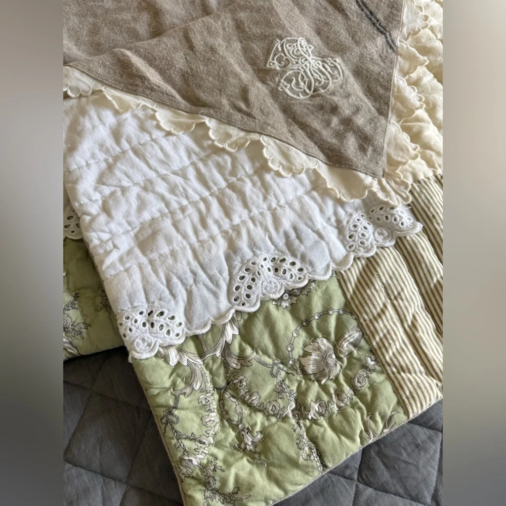 Soft Surroundings Quilted Pillow Sham Cottagecore Lace Linen Cotton Floral Stand